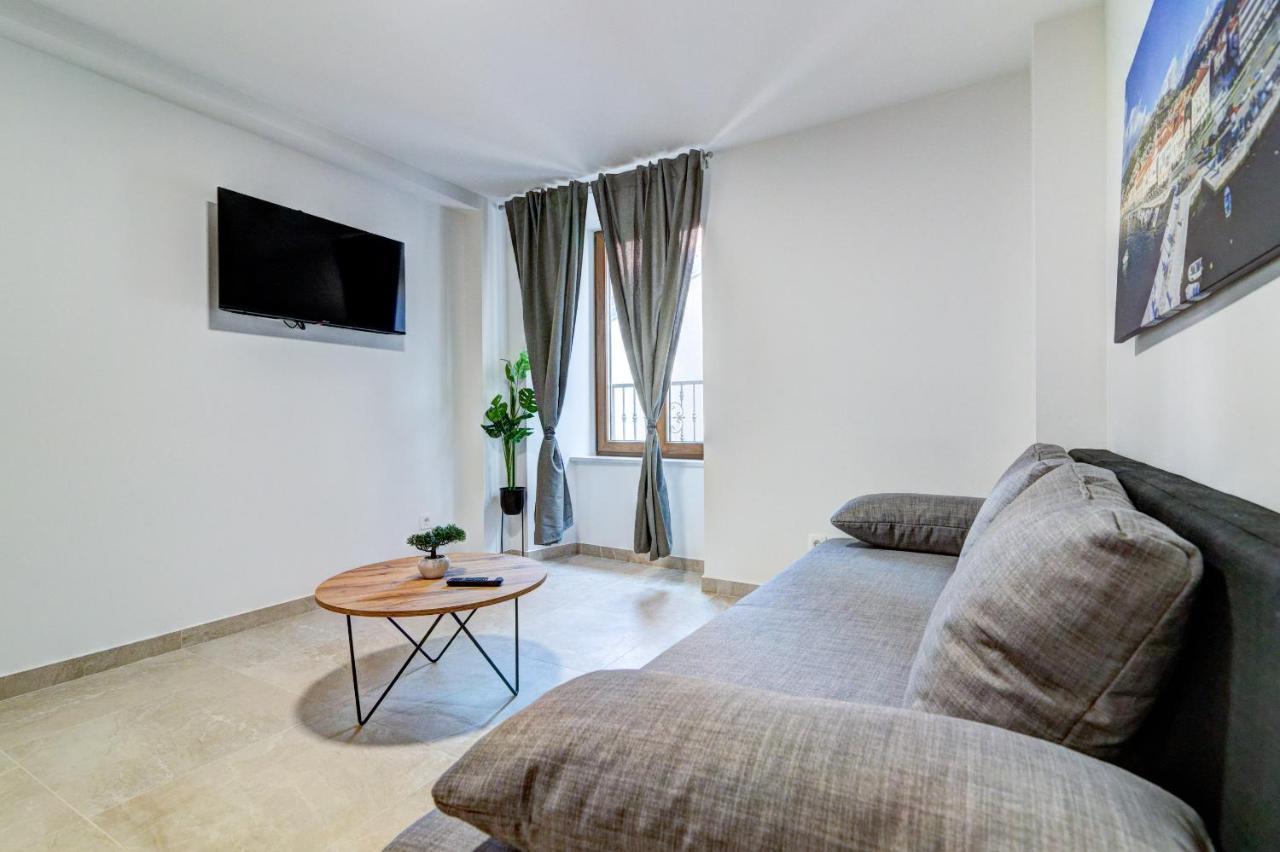 Appartement Rote Zora à Senj  Extérieur photo